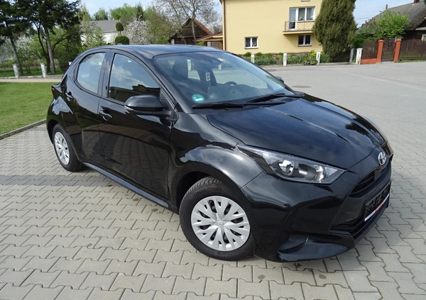 Toyota Yaris cena 64990 przebieg: 13555, rok produkcji 2022 z Piekary Śląskie małe 631